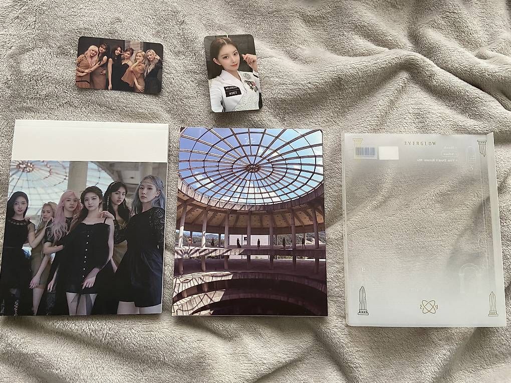 CD: Album kpop  Everglow - Hush – Usato da Perroy venduto da Tatian_A 1