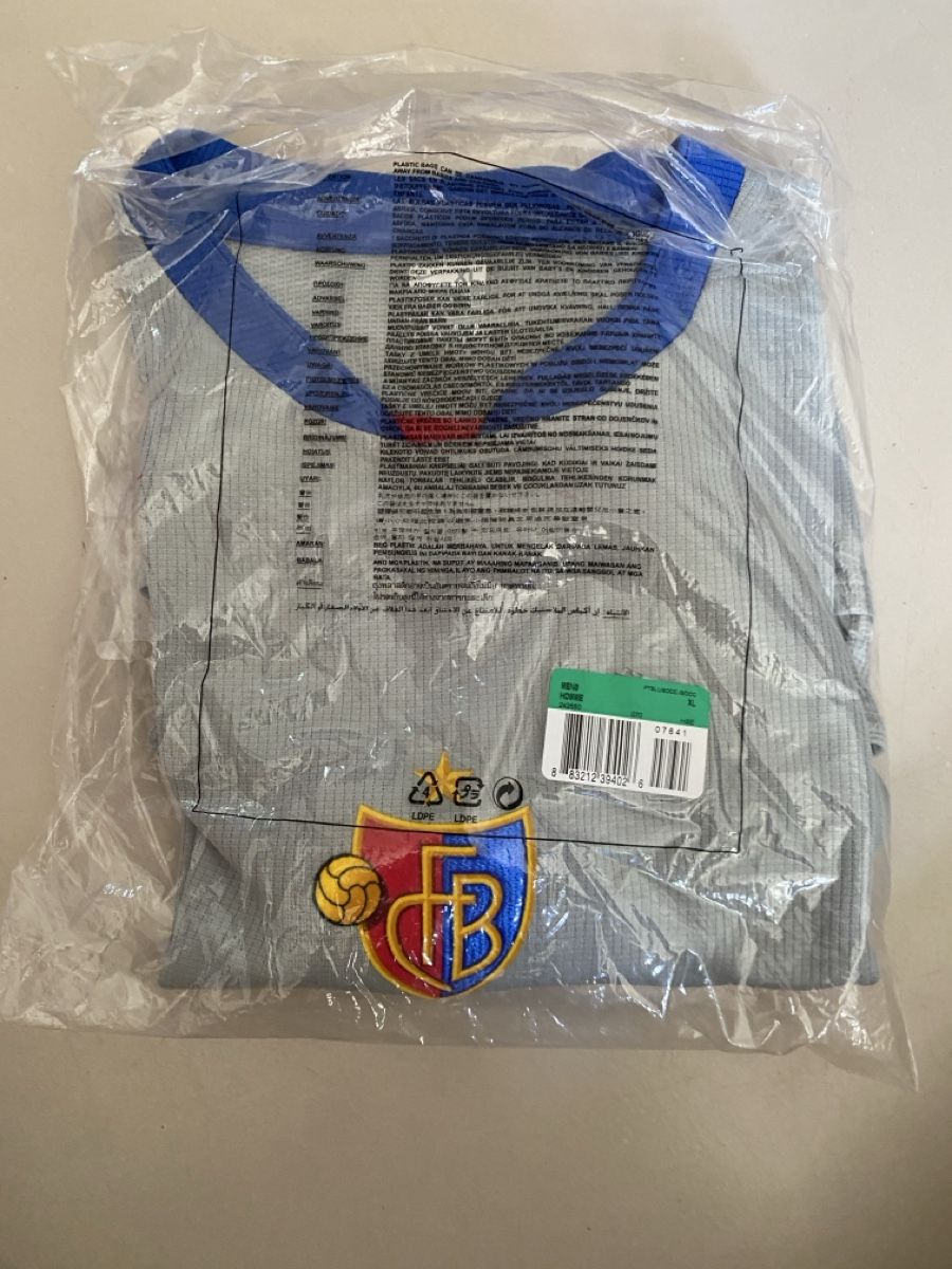 Nike Canottiere & Pantaloni: FC Basel Trikot 2007 Nike XL Original verpackt – Nuovo e nell'imballaggio originale da Basel venduto da Skindamon 2