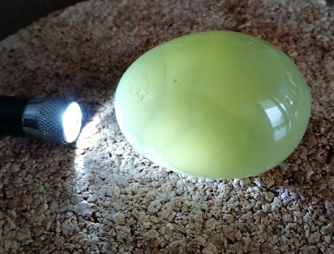 Gläser: Glas-Ei hellgrün – Gebraucht aus Grächen von Hel7890 4