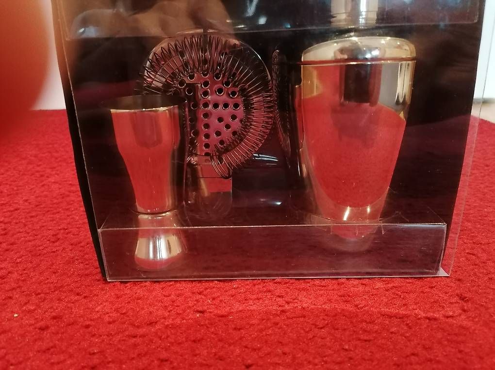 Set di piatti: Cocktailmaker Edelstahl Neu – Usato da Muri AG venduto da goodmood17 2