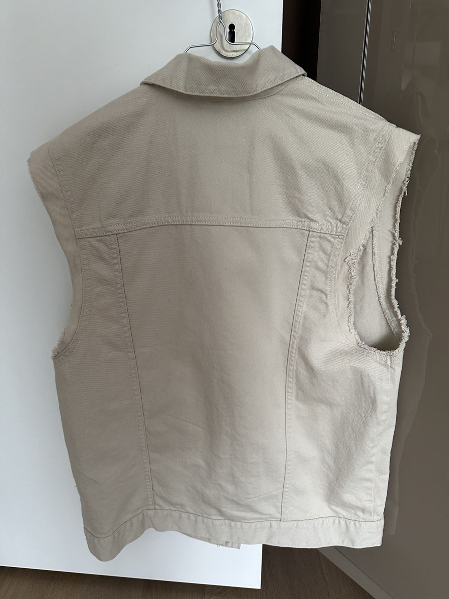 H&M Gilets & Westen: H&M Divided Weste/Gilet, Beige, Gr. S - Oversized – Gebraucht aus Zürich von Schoekin 1