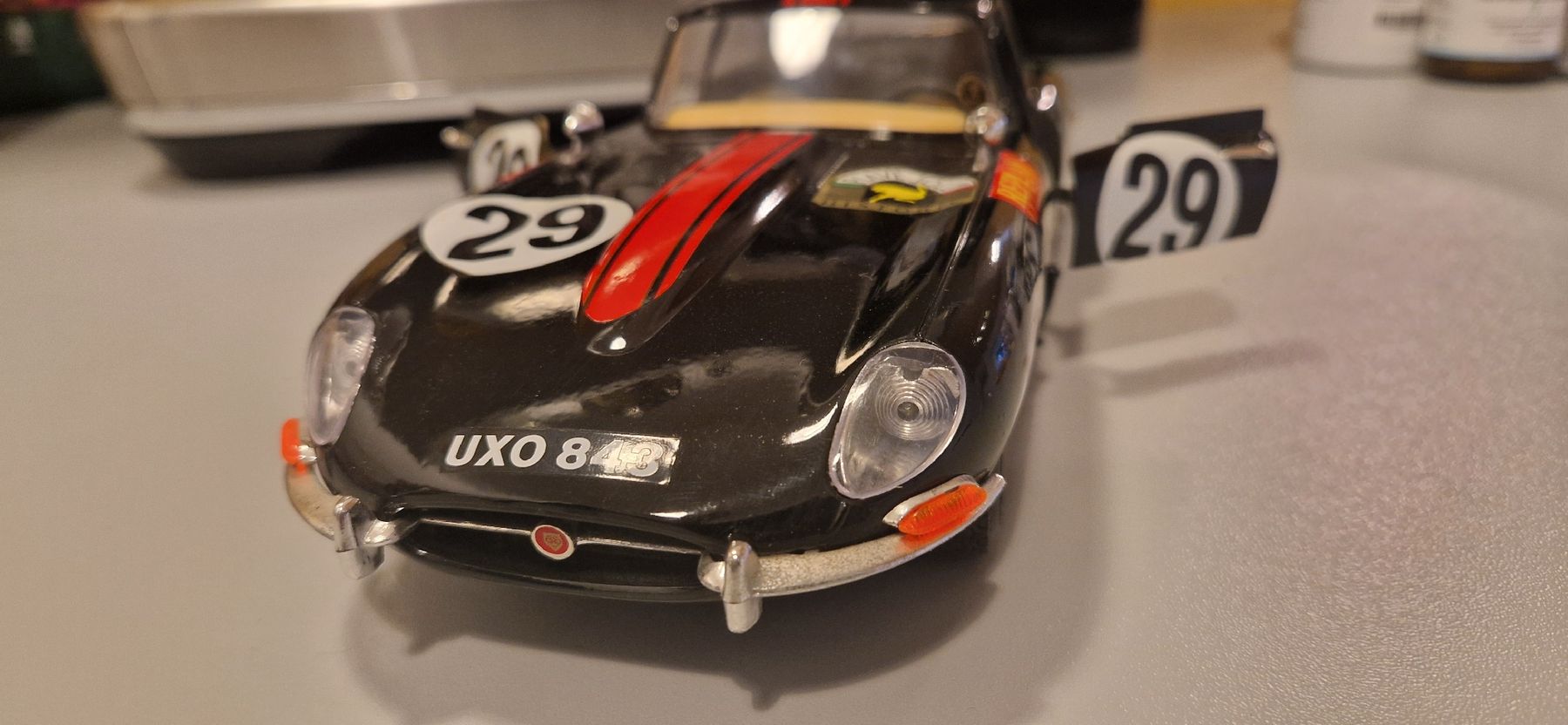 Bburago Modellini d'auto: Jaguar 'E' 1961 – Nuovo (secondo la descrizione) da Burgdorf venduto da maj_swz8 4