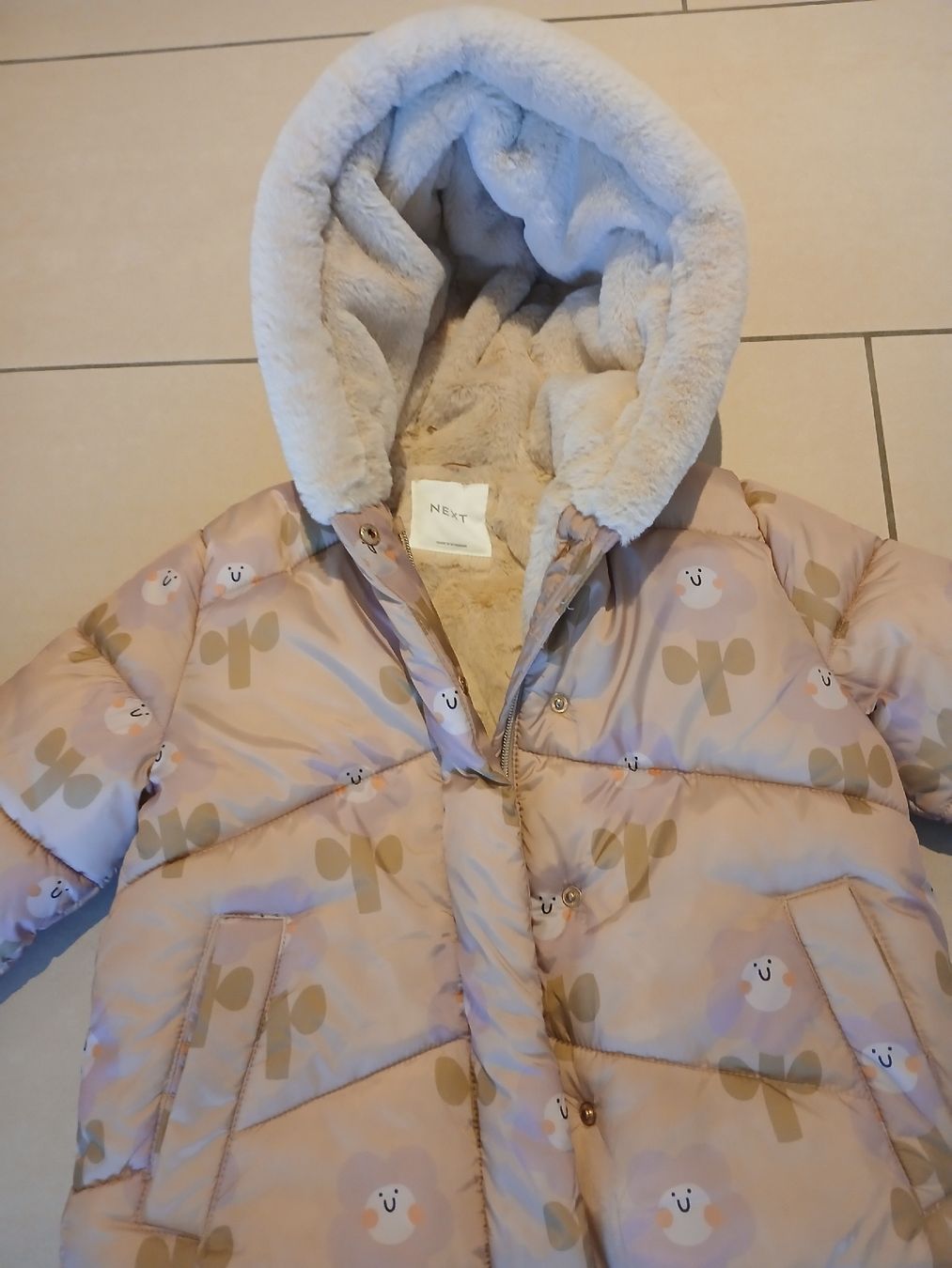 Lotti & Set di vestiti: schönes Mädchenset  3-4 Jahre – Usato da Hinwil venduto da Sabirose9 3