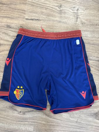 Fussballshorts FC Basel Macron Grösse M guter Zustand