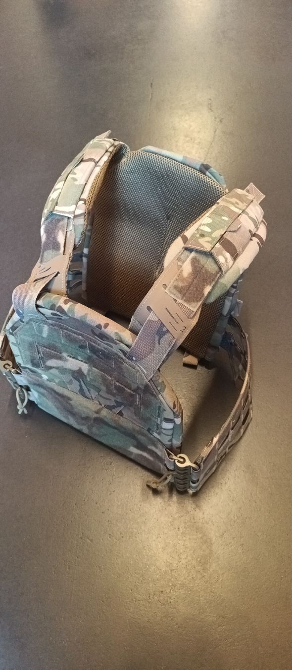 Schwimmwesten: Hochwertiger Plate Carrier  – Neu (gemäss Beschreibung) aus Grüsch von Corsin0076 1