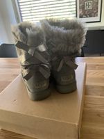 UGG Bailey Bow Stiefel grau Grösse 36 guter Zustand