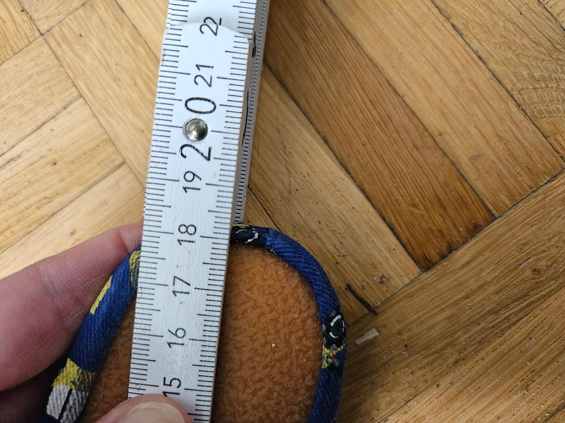 Scarpe per ragazzi: Turnfinkli / Schlarpen Bagger ca. Gr. 27 / 28  / 18cm – Usato da Unterengstringen venduto da saraman 2
