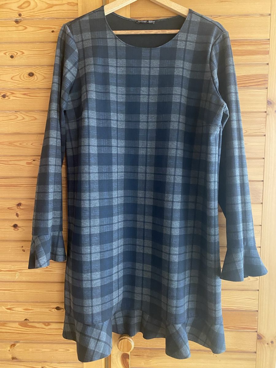 Zara Kleider: ZARA Kariertes Kleid Grösse Xl – Gebraucht aus St Gallen von Berta343
