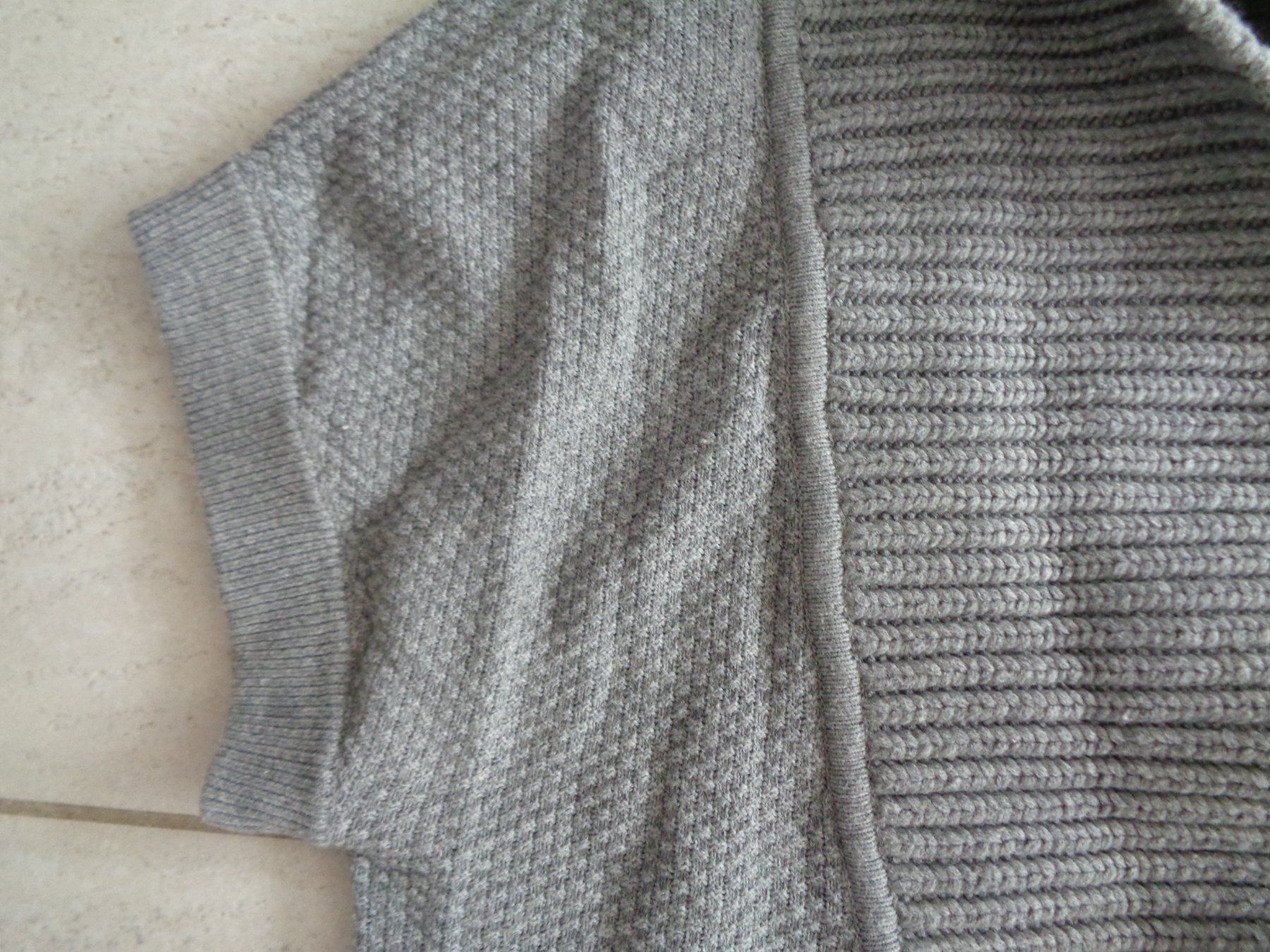 Mango Maglioni & Felpe: MANGO STRICK SHIRT GR.M – Usato da Rotkreuz venduto da Samballi 2
