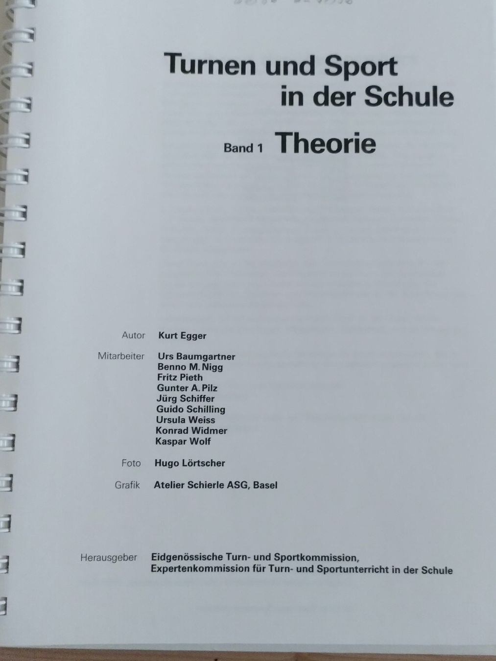 Libri: TURNEN UND SPORT 1/ THEORIE – Usato da Brugg AG venduto da olamim 1
