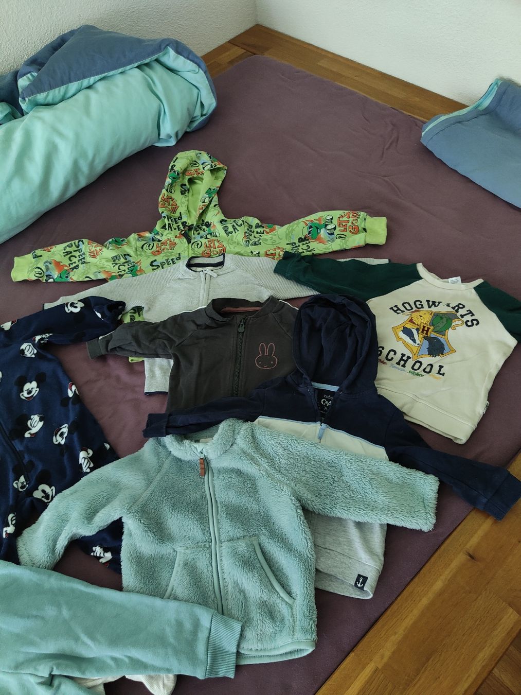 Lotti & Set di vestiti: Baby Kleider Paket, Grösse 74, – Usato da Fällanden venduto da RDT52 3