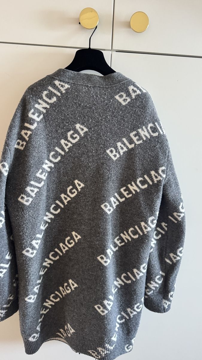 Balenciaga Giacche: BALENCIAGA Strickjacke – Usato da Horn venduto da FashionFlowerCh 1