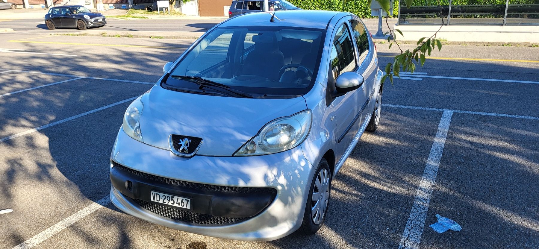 Peugeot Autos: Peugeot 107  – Gebraucht aus Denges von inox--2 1