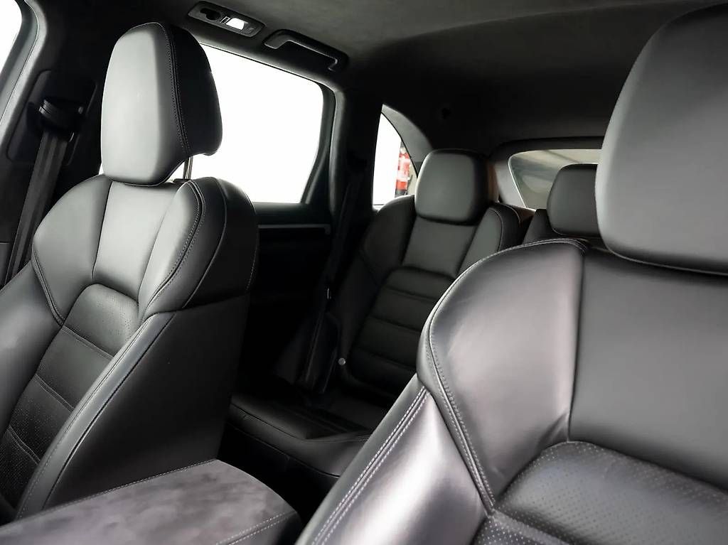 Automobili: Porsche Cayenne 4.8 V8 GTS TipT – Usato da Langenthal venduto da Goergens10 8
