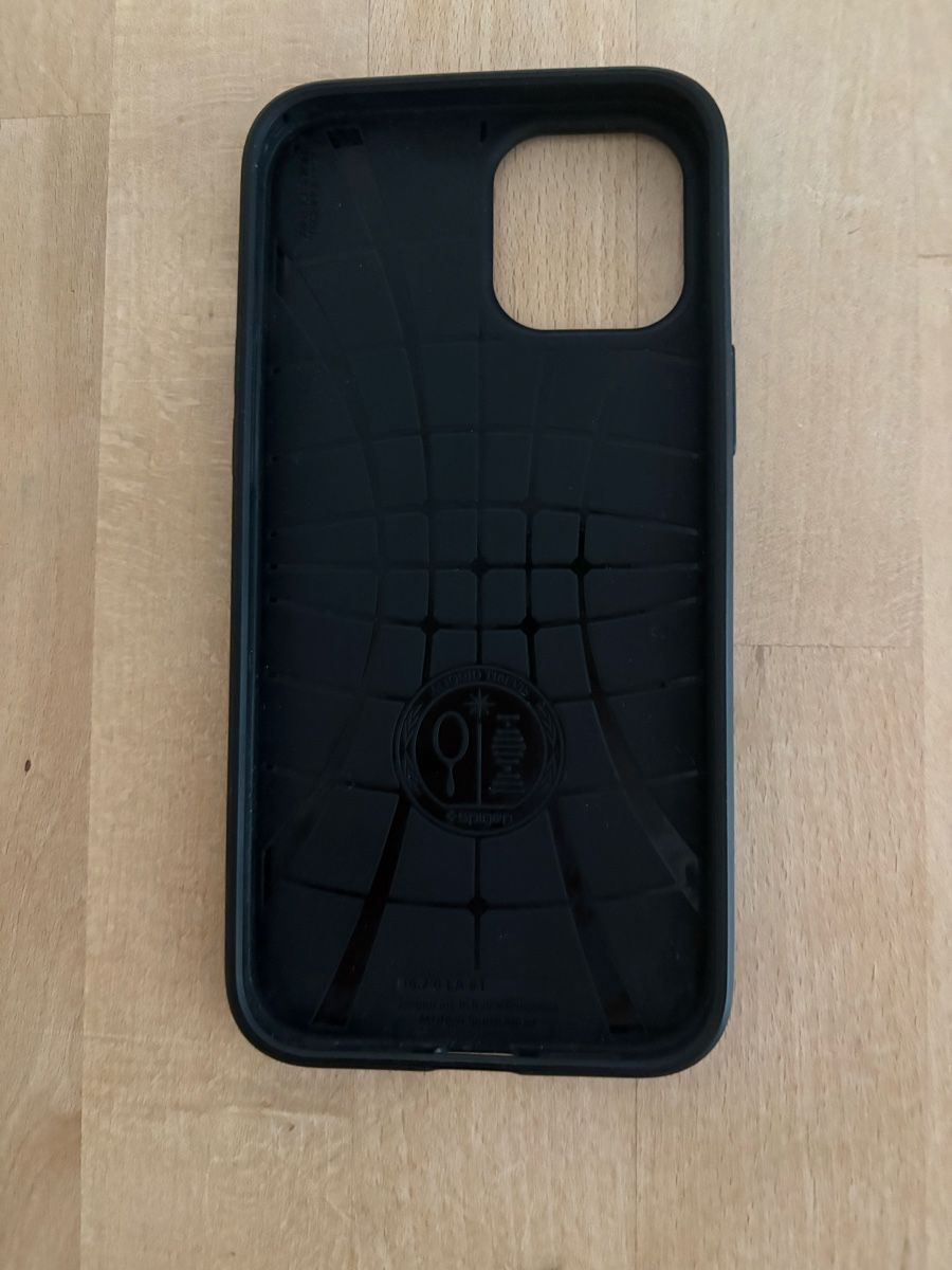 Spigen Cover & Protezioni schermo: Spigen iPhone 12 pro Max Handyhülle – Usato da Effretikon venduto da Tina1302 1