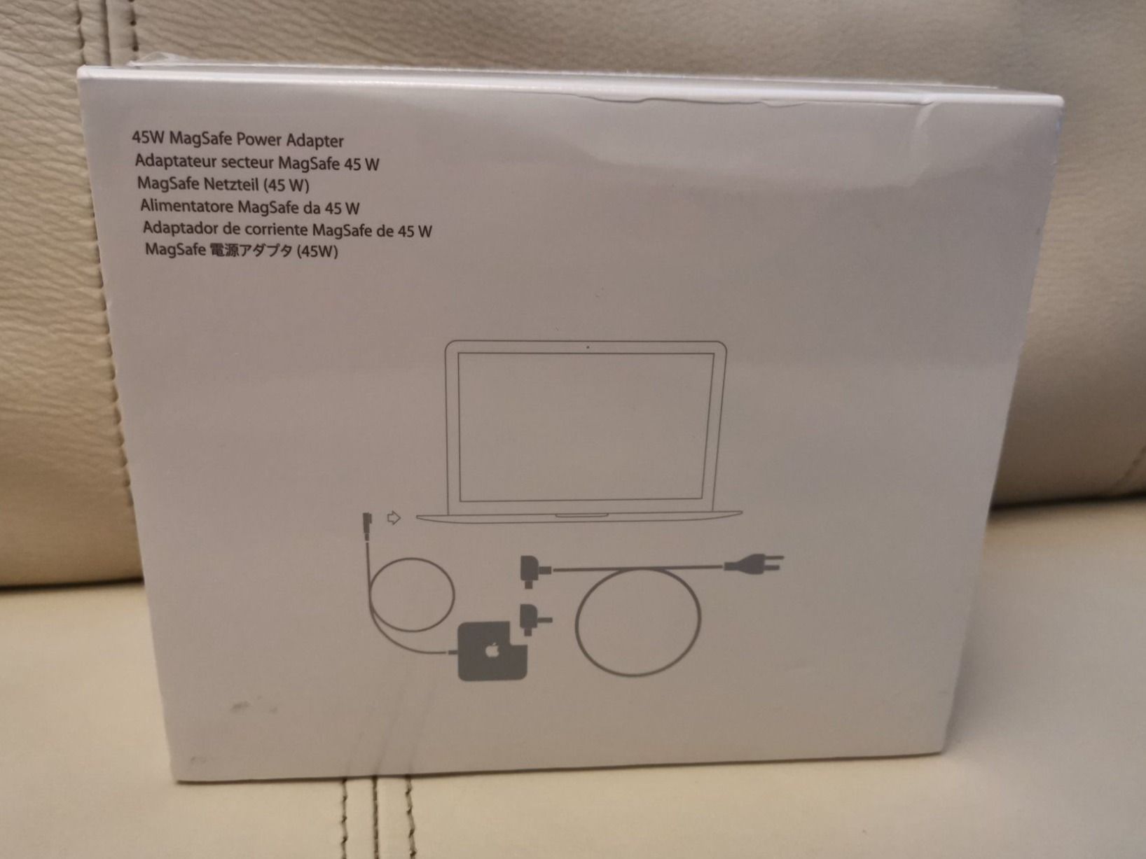 Apple Ladegerät: Apple 45W MagSafe Power Adapter – Neu und originalverpackt aus Derendingen von janamari 1