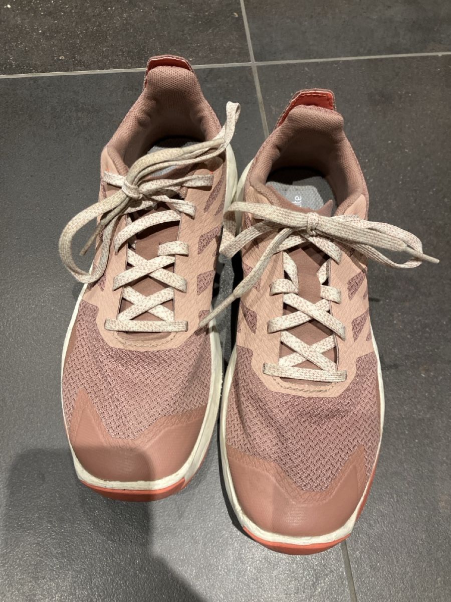 Salomon Schuhe für Mädchen: Salomon Laufschuhe Gr. 36 – Gebraucht aus Weissbad von Praxedis_P51 1