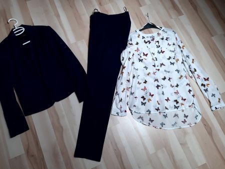Anzug mit Bluse Gr 34/neu!