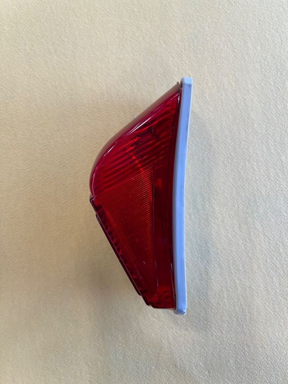 thumbnail image 2 of Red Taillight Lens For Vespa Ciao Bravo Grande – CEV Style With Gasket (Unbranded) 2 of 5