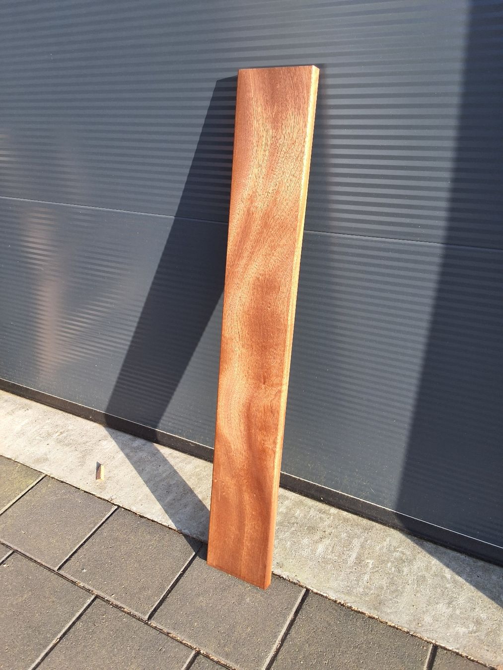 Articoli in legno: Sipo Mahagoni – Usato da Unterkulm venduto da Neuzgi