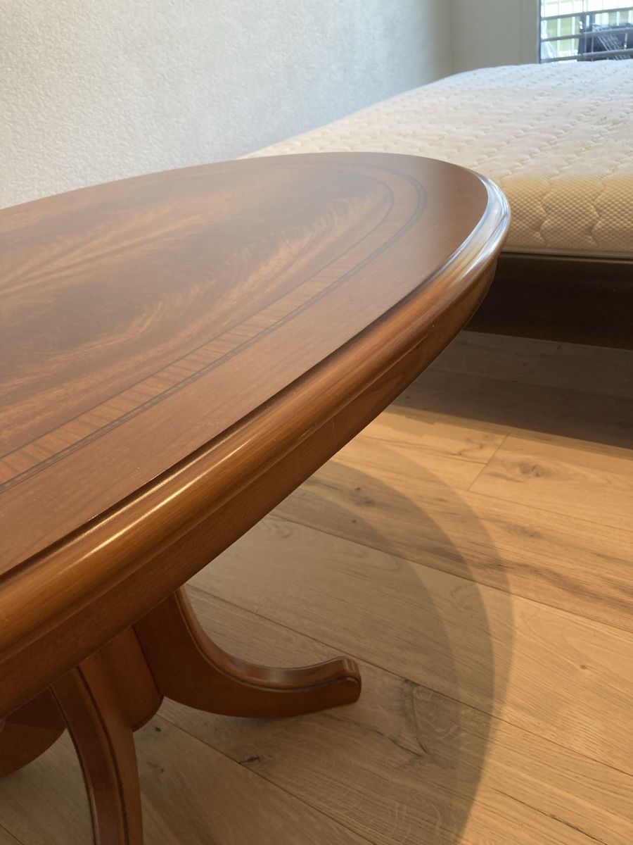 Tavoli: Wunderschöner ovaler Kirschbaumtisch, Top Zustand – Usato da Zürich venduto da Noki__ 4