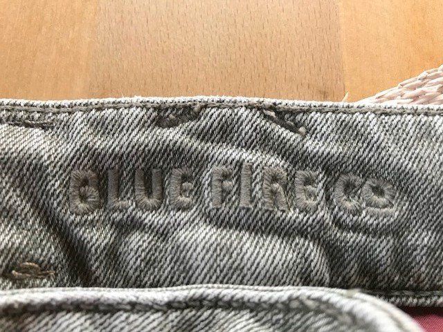 Jeans: Jeans Hose in Grau, Blue fire W25/L30 – Gebraucht aus Ottikon von mindfuel 1