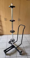 Stabiler fahrbarer Felgenbaum / Räderständer