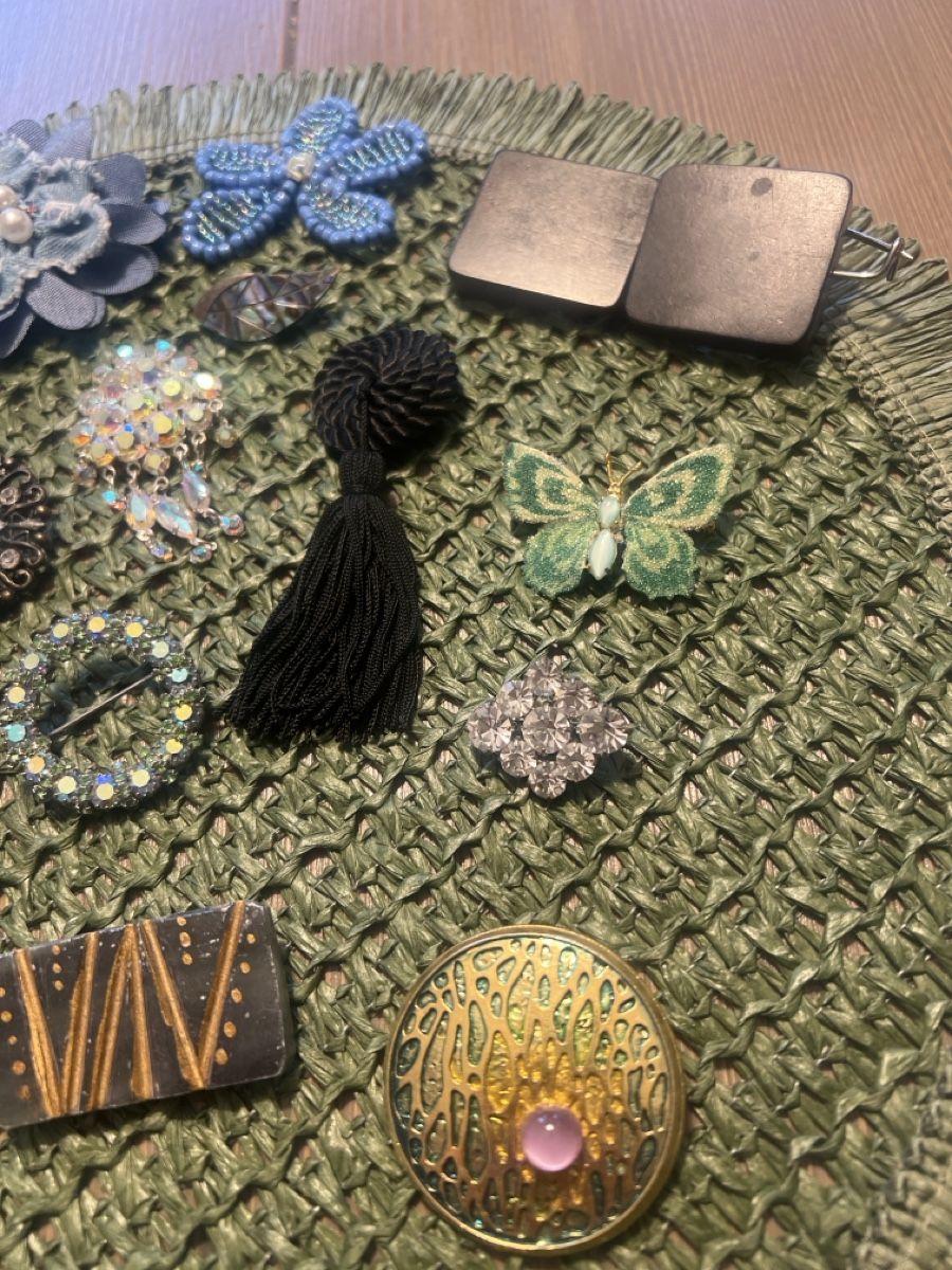 Autres bijoux: Schöne Broschen Sammlung – D'occasion à Seon par Sunny-Schmuck78 2