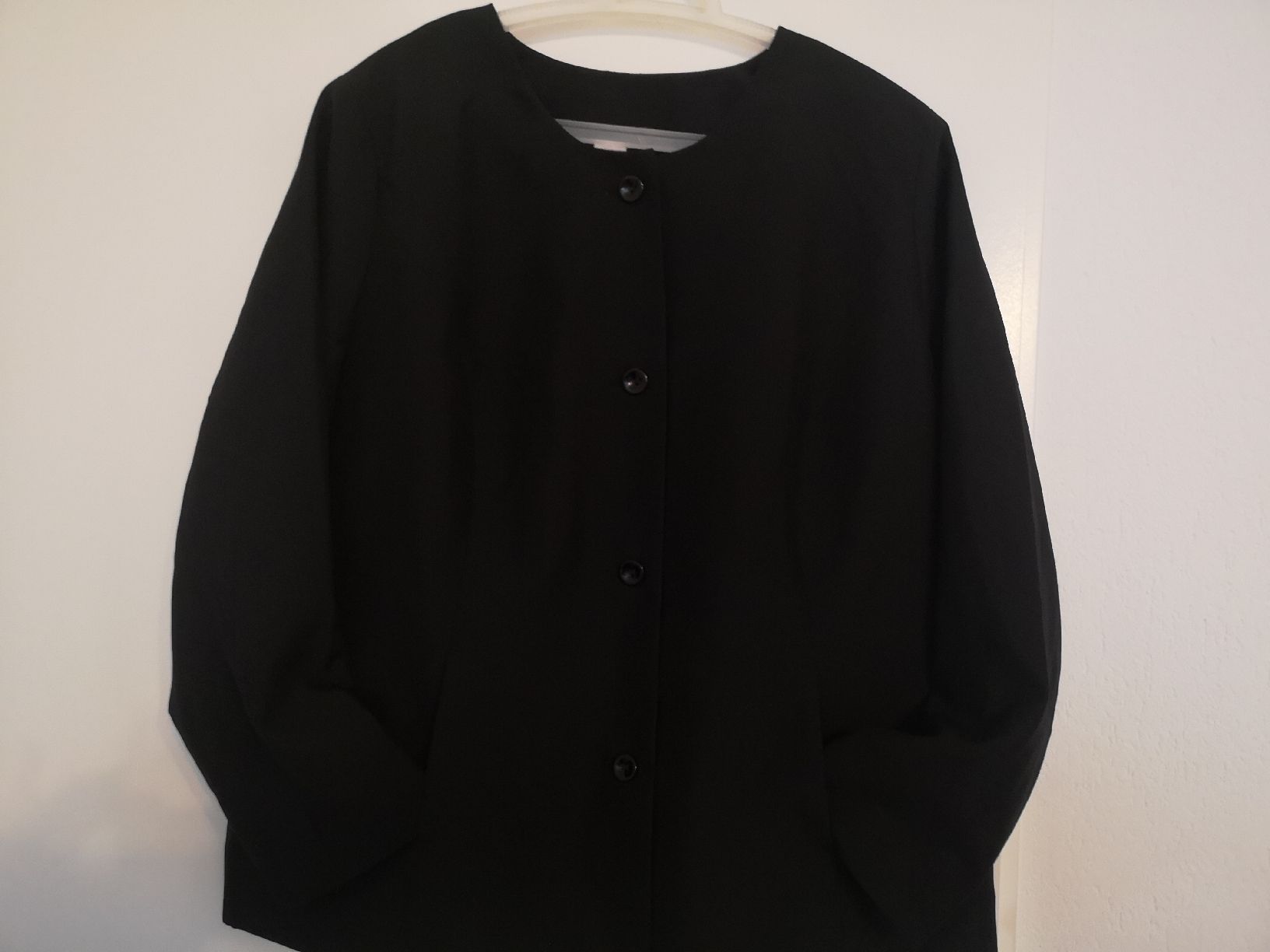 Vestes: eine wunderschöne Damenjacke – Neuf (Voir description) à Dietikon par aro_mr6l 3