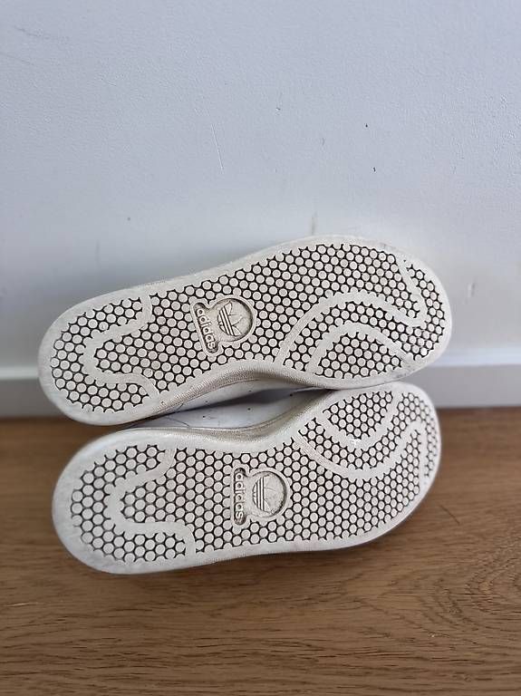 Schuhe für Jungen: Adidas Stan Smith Grösse 33 – Gebraucht aus Birmensdorf ZH von FiKaVa 3