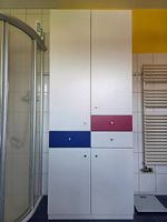 Schrank weiss Badezimmer 