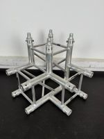 Globaltruss F34 90° +down Ecke