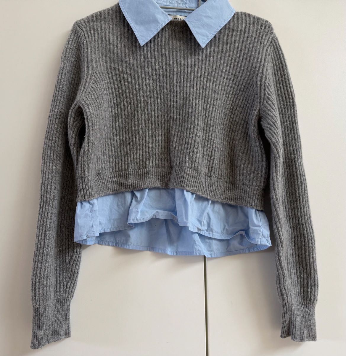 Maglioni & Felpe: Sandro Pullover mit Hemdgrösse S blau-grau gut erhalten – Usato da Belp venduto da Aliya