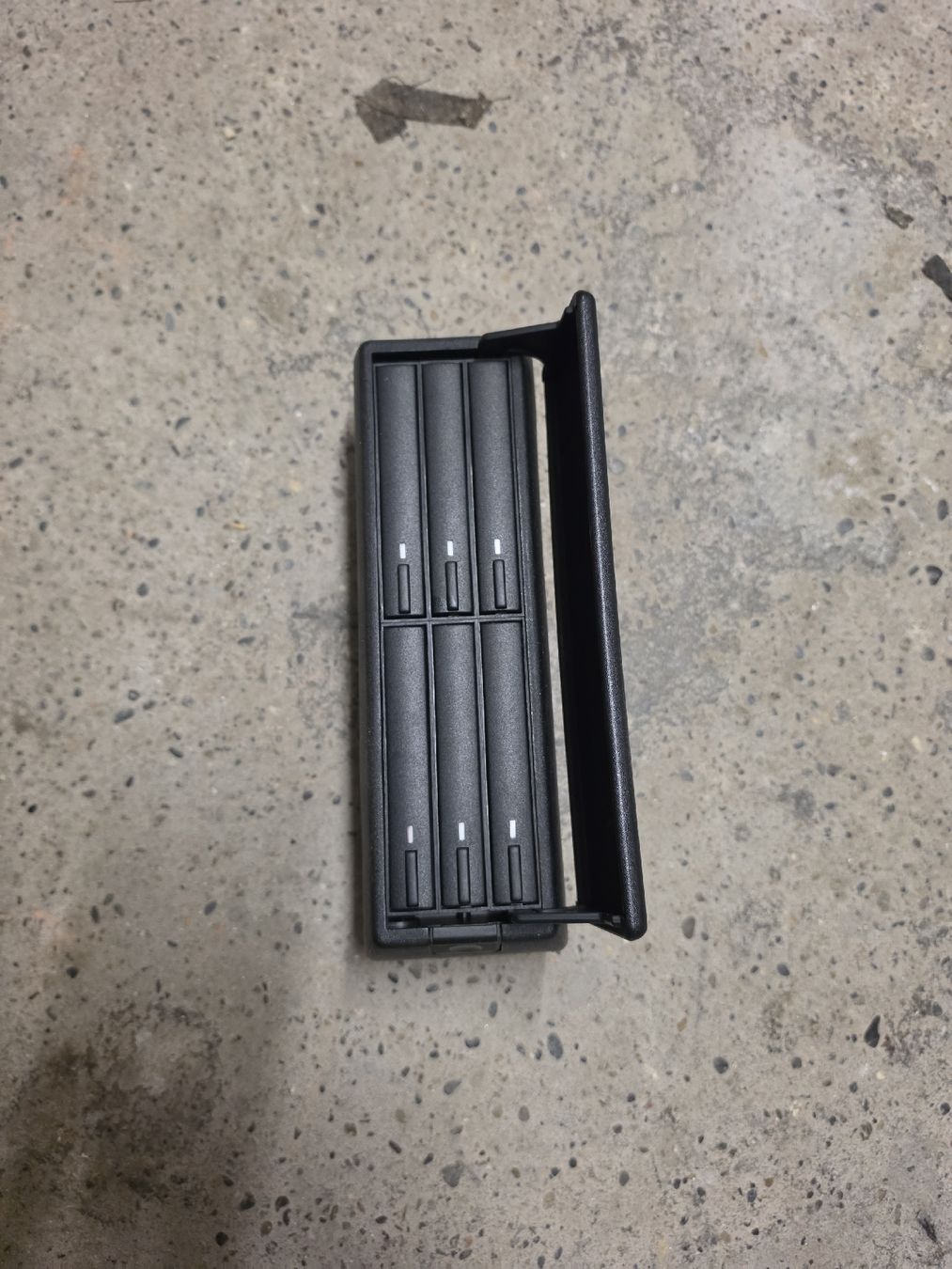 Toutes les pièces auto: Bmw e36 Kassettenhalterung – D'occasion à Heerbrugg par Bmw.60 1