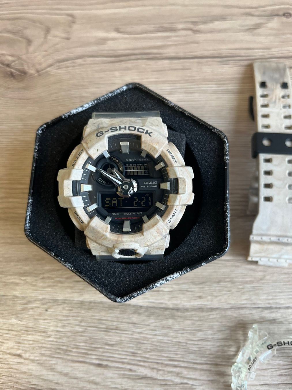 Casio Montres: Casio G-Shock GA-700 – Neuf (Voir description) à Dübendorf par gicu 6