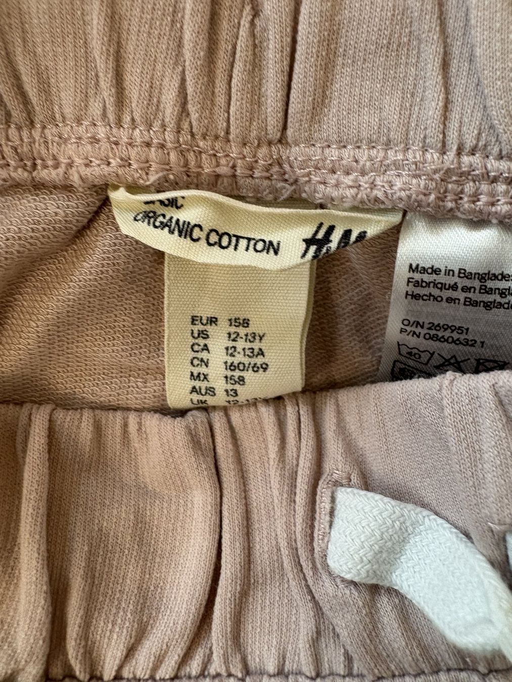 Pantaloni: kurze Turnhosen – Usato da Küssnacht am Rigi venduto da icbicb 3