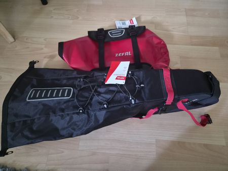 Zefal Satteltasche und Lenkertasche für Bikepacking 