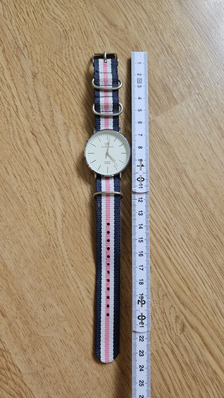 Orologi: Armbanduhr – Nuovo (secondo la descrizione) da Lyss venduto da Janine_z23