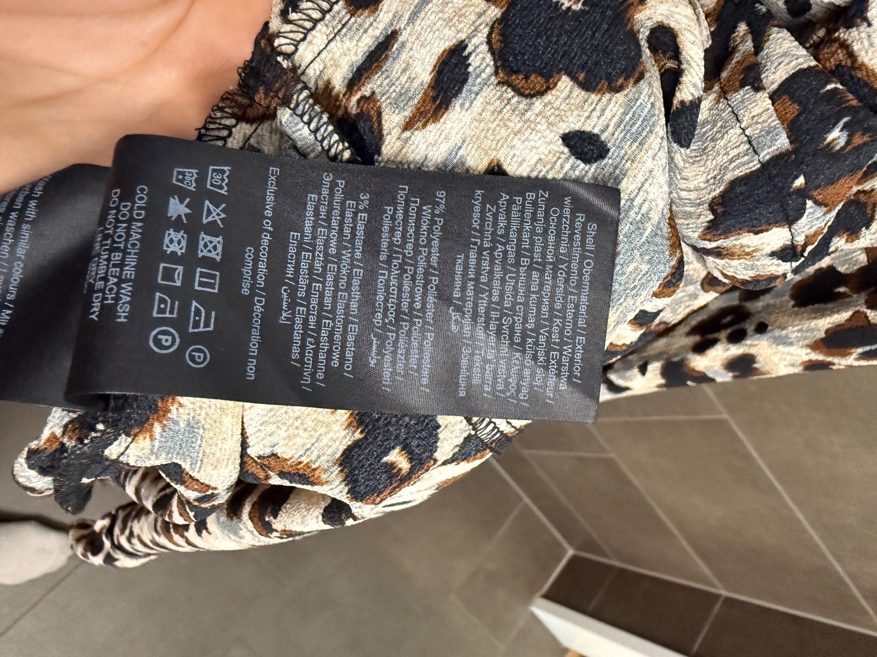Only Vestiti: Only wrap Kleid neu M – Nuovo e nell'imballaggio originale da Steinhausen venduto da Alise 4