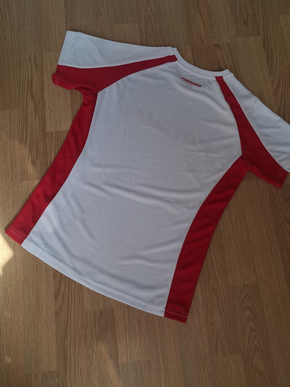 T-Shirts: Fromm T-Shirt weiss-rot  – Gebraucht aus Biel/Bienne von sof_yx5y 2