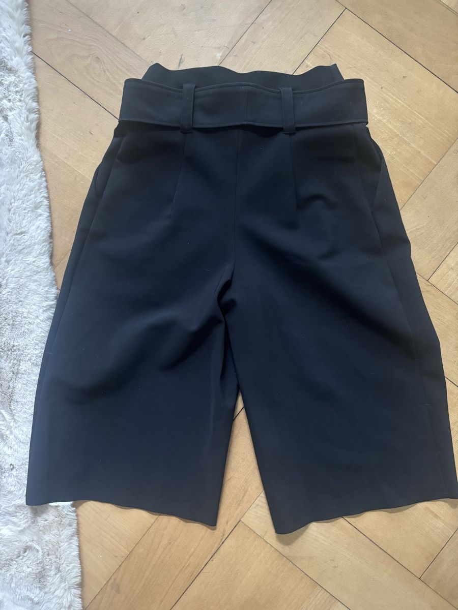 Ina Kess Pantaloni: INA KESS Beauvoir Shorts – Nuovo (secondo la descrizione) da Zürich venduto da fab.gr 4