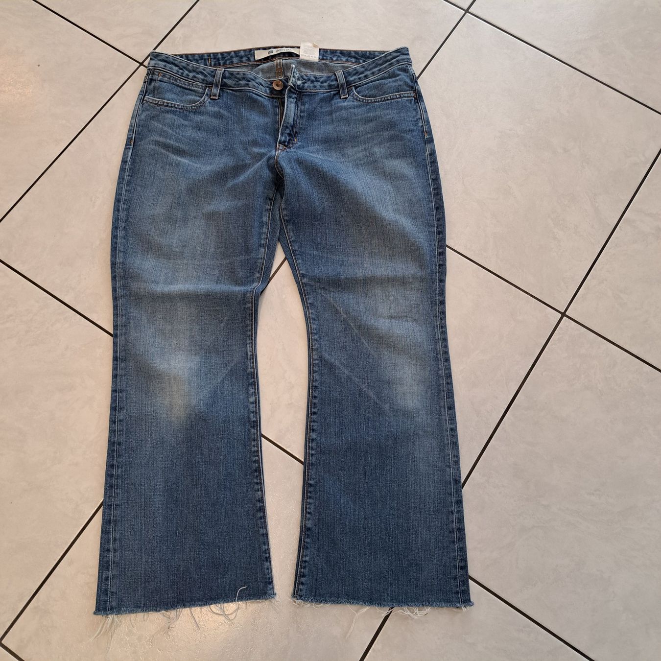 Jeans: Jeans Gr.42 Curvy Boot Cut – Usato da St. Margarethen TG venduto da Sunnycat