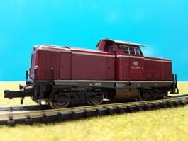 Minitirx 2048 _ Diesellokomotive BR 212 ex V100 rot _ Spur N