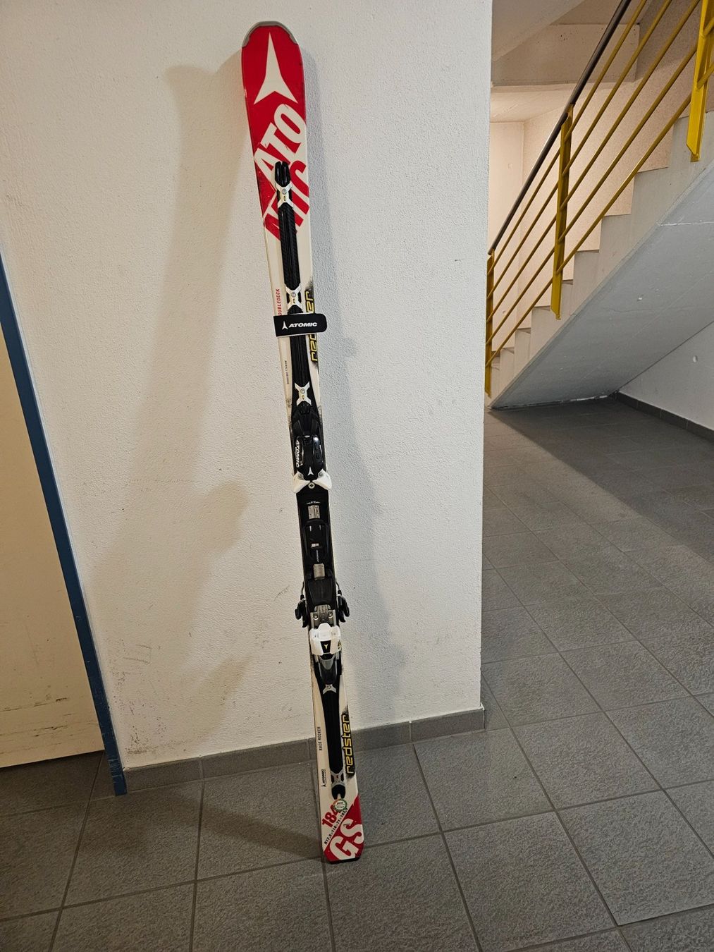 Atomic Skis: Atomic Redster Doubledeck 3.0 GS 184 NEUF – Neu (gemäss Beschreibung) aus Bulle von Christophe1080
