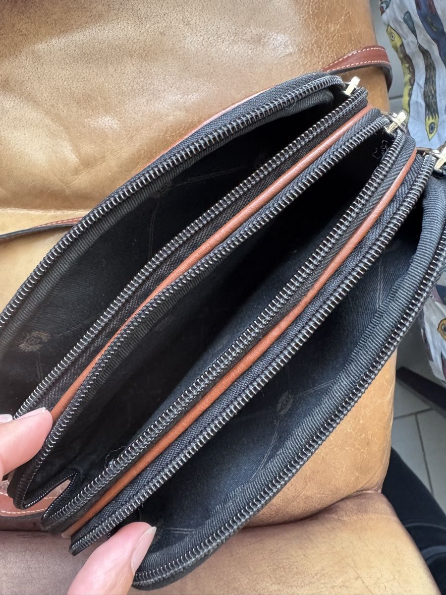 Taschen für Damen: Umhängetasche Ledertasche – Gebraucht aus Obfelden von cesarina10 3