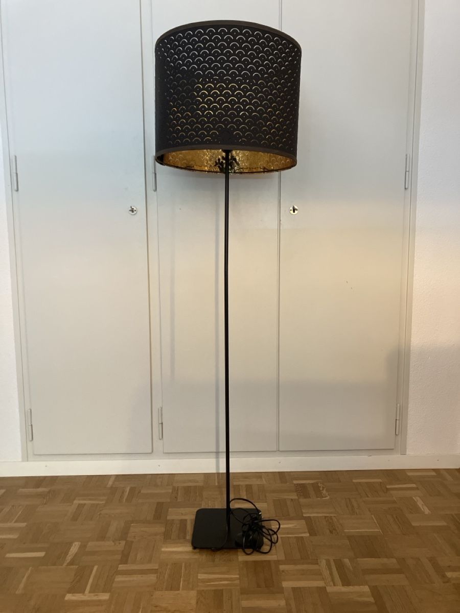 Ikea Lampade: Stehleuchte Skaftet von Ikea – Usato da Liebefeld venduto da Raidolon