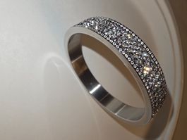 Neuwertiges Armreif mit Strass Steinen,  SWAROVSKI