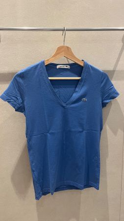 Lacoste v-neck t-shirt in blue - size 34