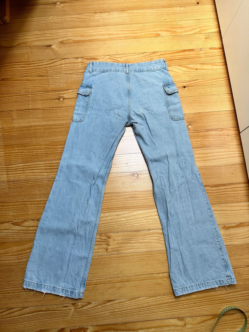 Pull&Bear Jeans: Pull & Bear Cargo Flare Jeans 38 – Usato da Gümmenen venduto da FelizitasHermann 4