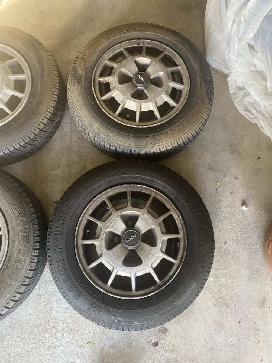 Volkswagen Cerchioni: Golf 1 Ronal Felgen – Usato da Kreuzlingen venduto da out_q97h 1